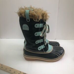 Sorel Black and Teal Fur-Lined Boots‎